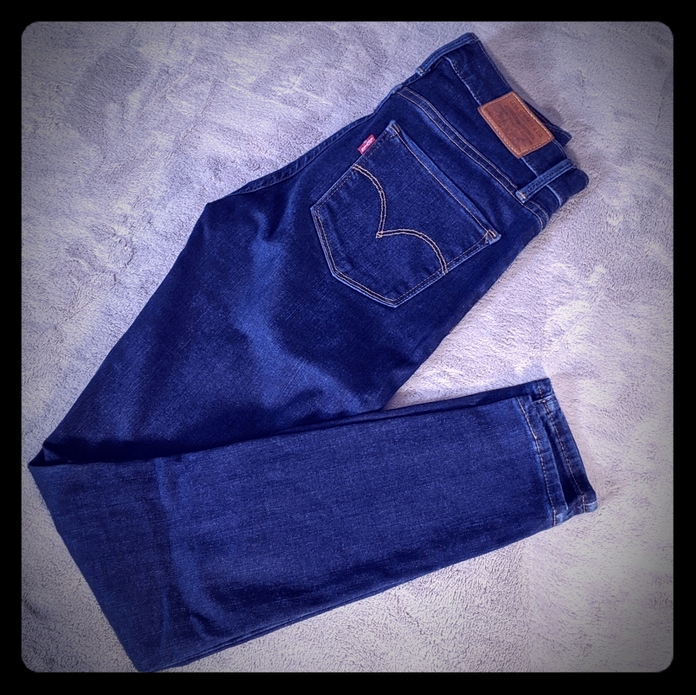 Levi's